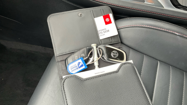 MG HS 1.5 T-GDI Trophy 5dr Petrol Hatchback